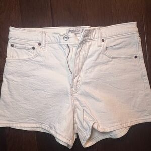 Abercrombie & Fitch ‘90s Relaxed Cutoff High Rise Jean Shorts